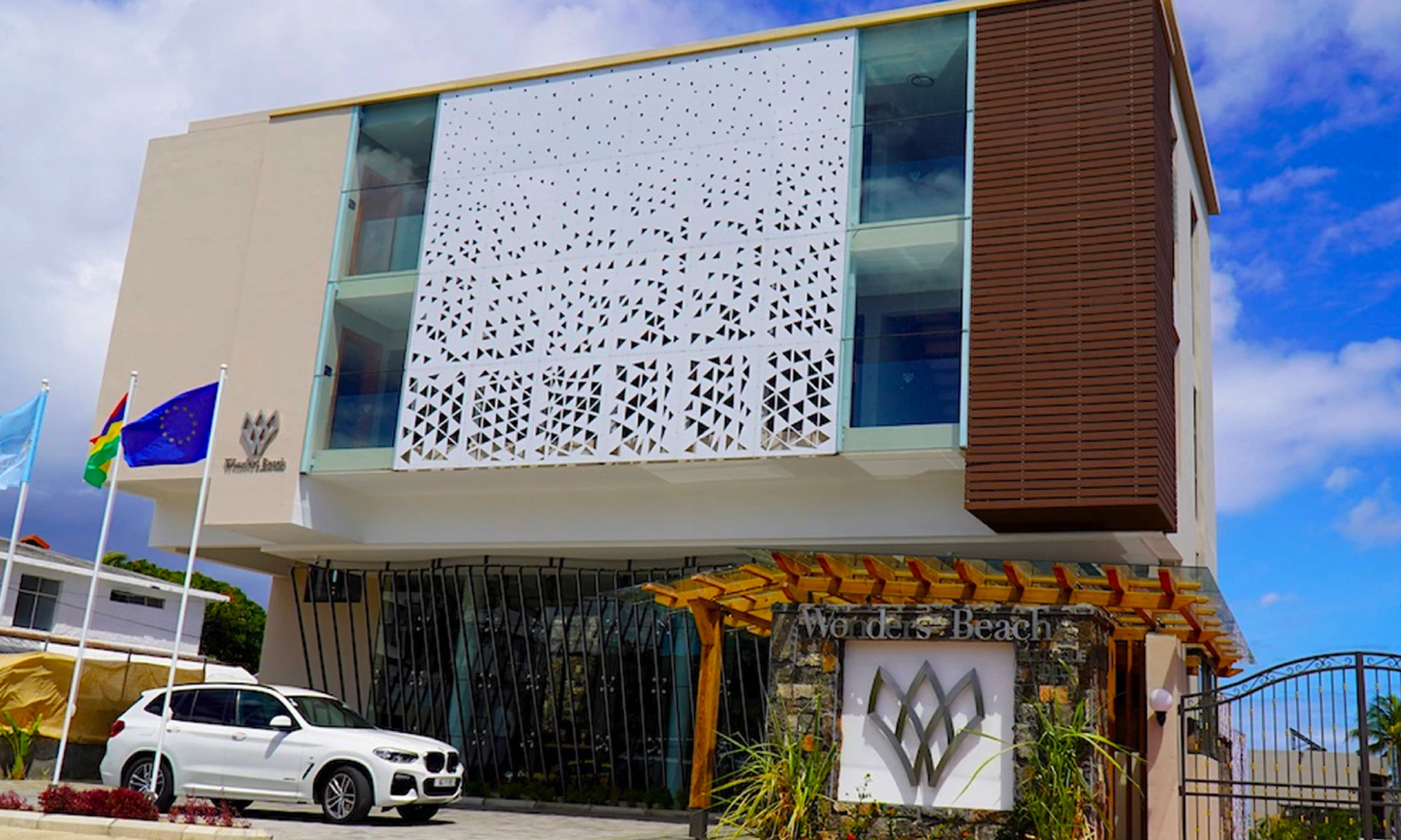 Welcome to Wonders Beach